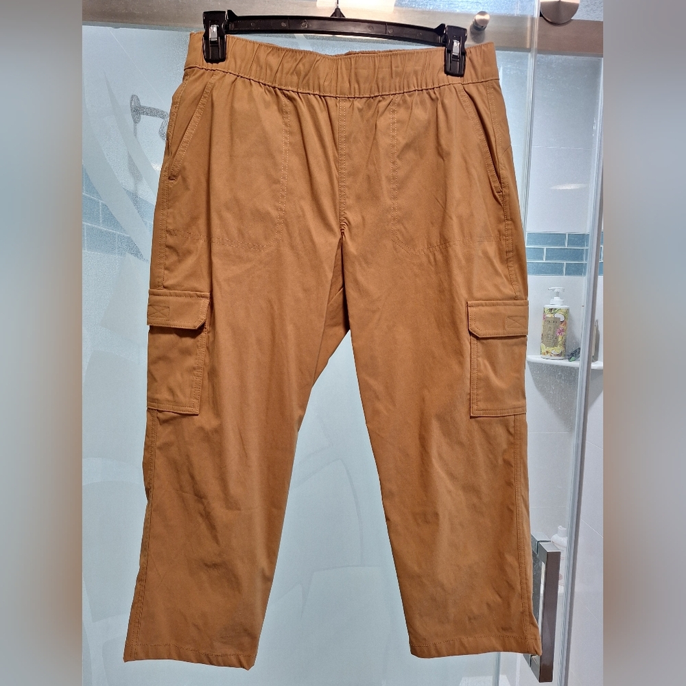 Eddie Bauer Tan Cargo Pants with Elastic Waist Womens New